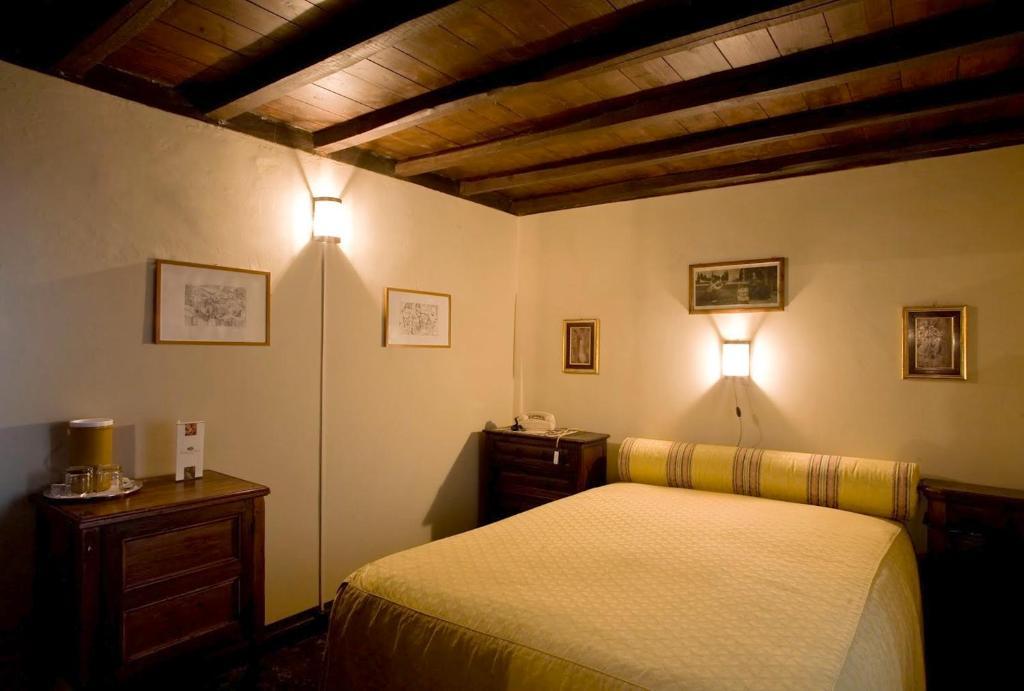 Residenza D'Epoca Eremo Delle Grazie Hotel Monteluco Стая снимка