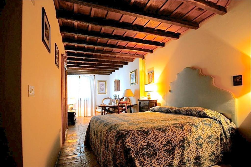 Residenza D'Epoca Eremo Delle Grazie Hotel Monteluco Стая снимка